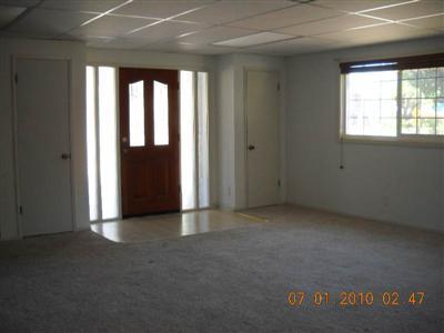 592 East San Ramon Avenue Fresno, CA 93710 - Photo 2 of 18