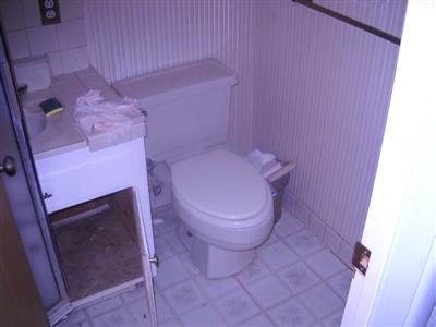 592 East San Ramon Avenue Fresno, CA 93710 - Photo 8 of 18 MASTER BATHROOM