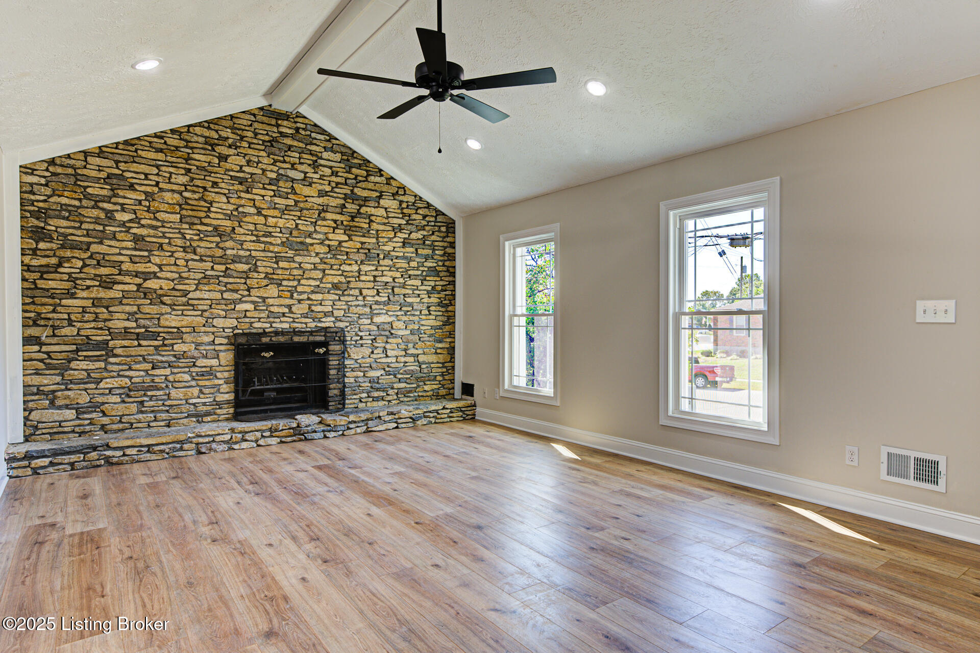 10807 St Rene Road Louisville, KY 40299 - Photo 3 of 23 GSP-10807 St Rene Rd-5