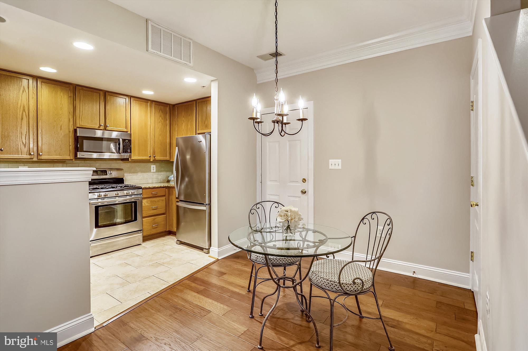 106 Bucksfield Road Gaithersburg, MD 20878 - Photo 7 of 36 Gallery Image 7