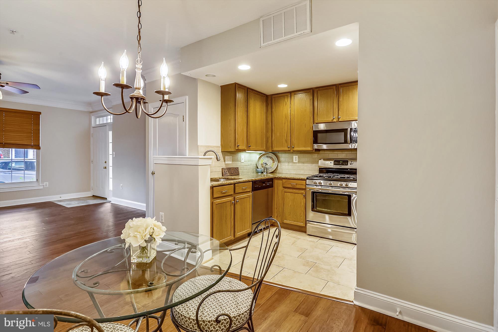 106 Bucksfield Road Gaithersburg, MD 20878 - Photo 8 of 36 Gallery Image 8