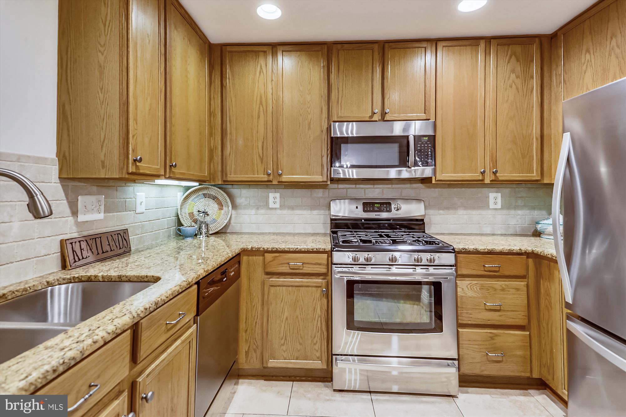 106 Bucksfield Road Gaithersburg, MD 20878 - Photo 9 of 36 Gallery Image 9