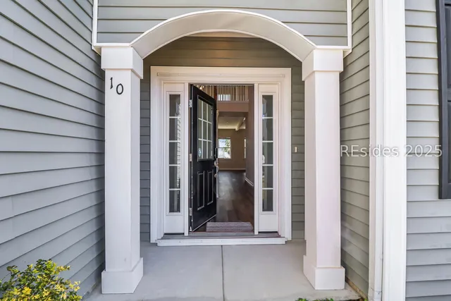 $497,500 | 10 Benton Circle, Bluffton, SC 29910