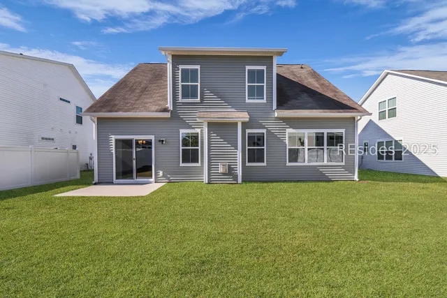 $497,500 | 10 Benton Circle, Bluffton, SC 29910