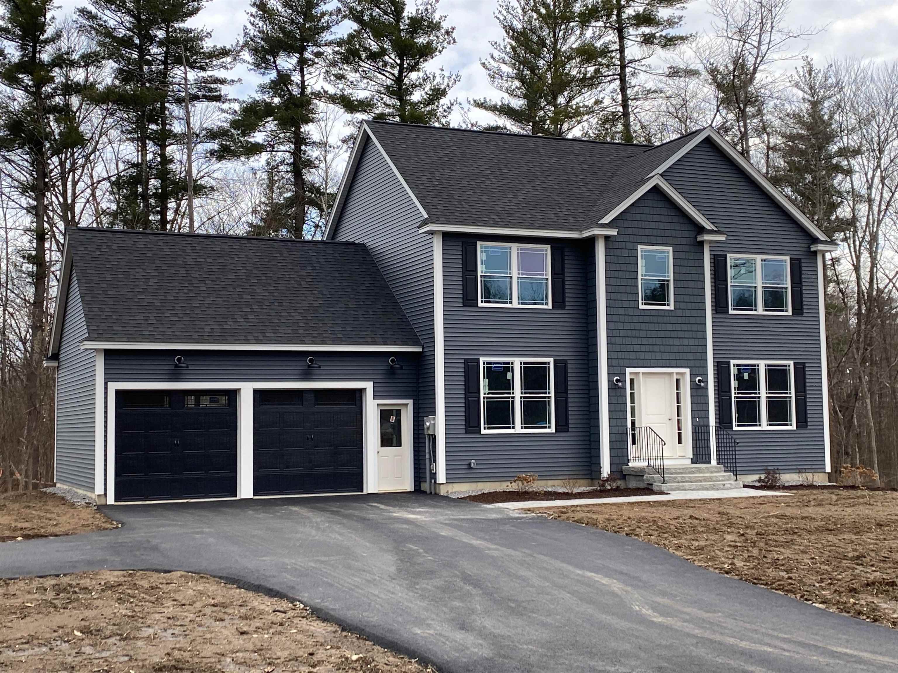 92 Hunting Road Auburn, NH 03032 - Photo 1 of 21