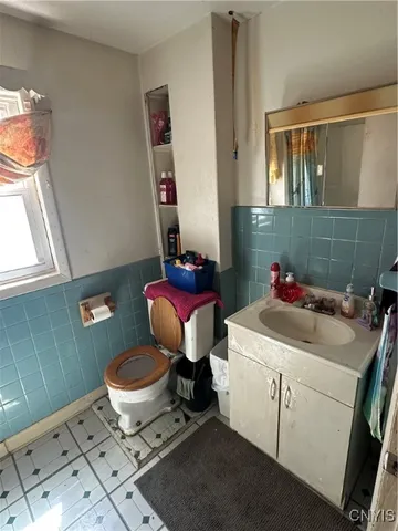 $89,900 | 717 Wolf Street, Syracuse, NY 13208