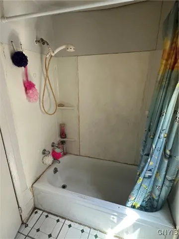 $89,900 | 717 Wolf Street, Syracuse, NY 13208