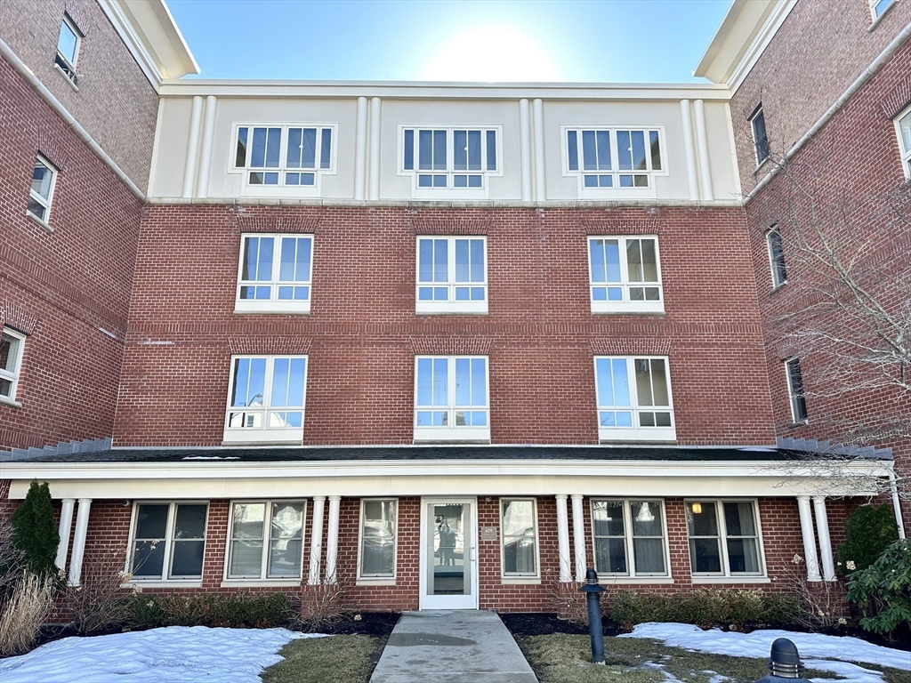 629 Hammond Street, Unit E205 Brookline, MA 02467 - Photo 10 of 17