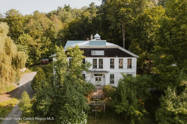$799,000 | 48 Upper Main Street, Callicoon, NY 12723