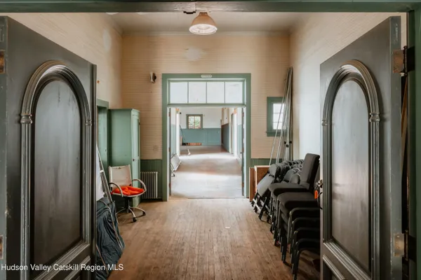 a view of entryway