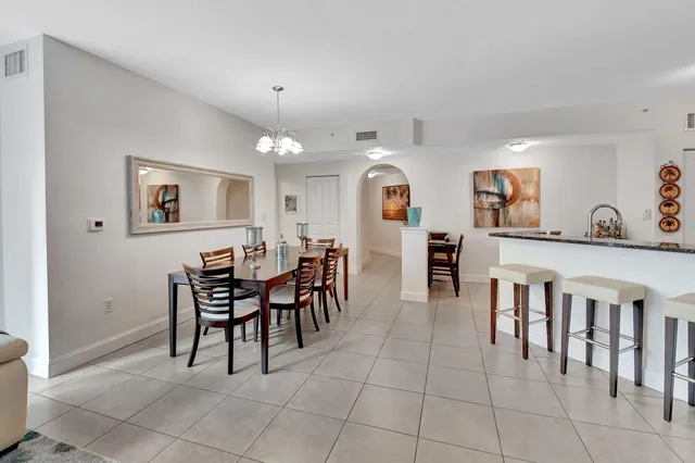 $1,050,000 | 225 Northeast 1st Street, Unit 214, Delray Beach, FL 33444