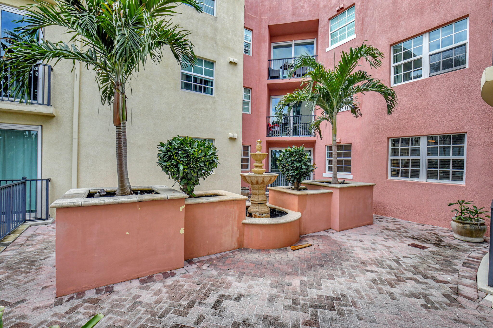 225 Northeast 1st Street, Unit 214 Delray Beach, FL 33444 - Photo 14 of 56 24-web-or-mls-DSC_6393