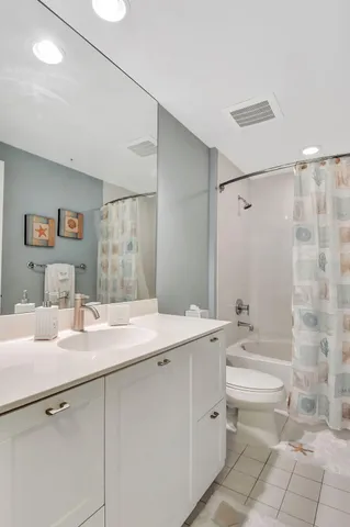 $1,050,000 | 225 Northeast 1st Street, Unit 214, Delray Beach, FL 33444