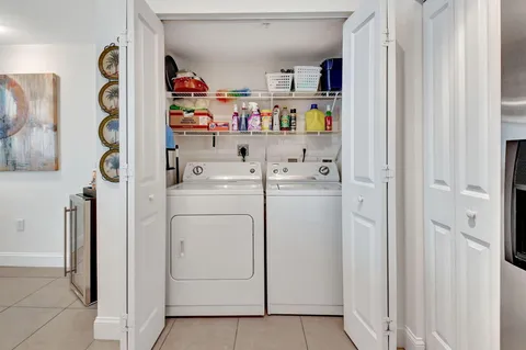 $1,050,000 | 225 Northeast 1st Street, Unit 214, Delray Beach, FL 33444