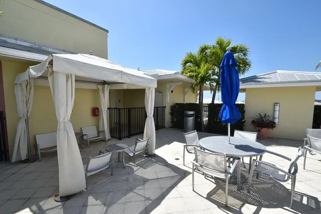 $1,050,000 | 225 Northeast 1st Street, Unit 214, Delray Beach, FL 33444