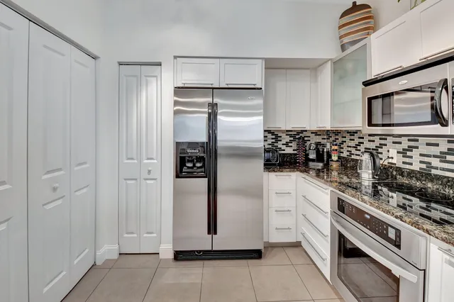 $1,050,000 | 225 Northeast 1st Street, Unit 214, Delray Beach, FL 33444