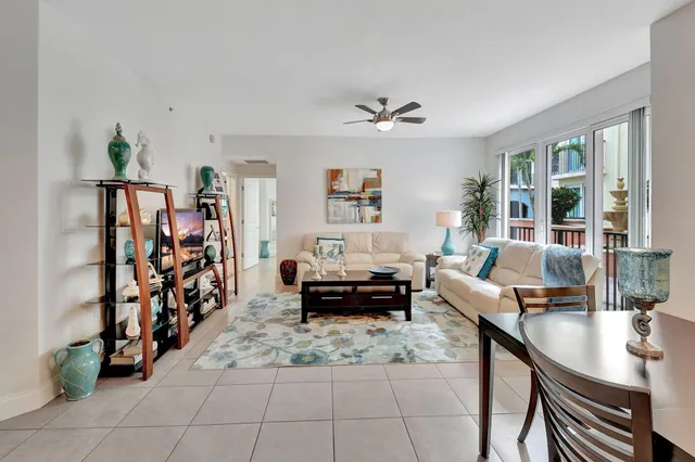 $1,050,000 | 225 Northeast 1st Street, Unit 214, Delray Beach, FL 33444