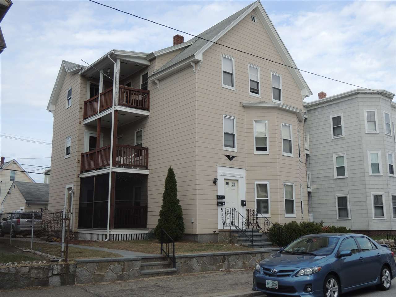 568 Rimmon Street Manchester, NH 03102 - Photo 7 of 12