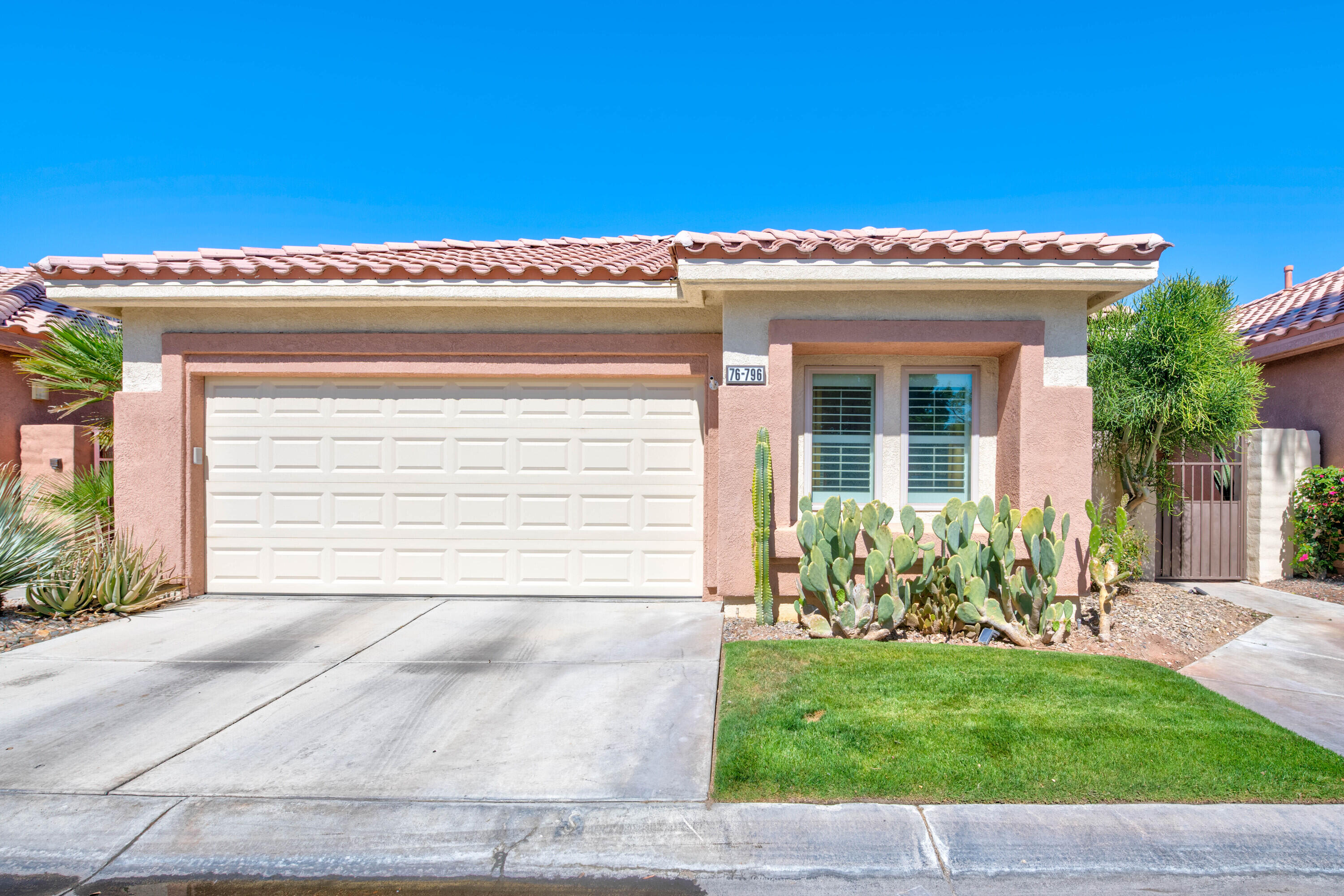 76796 Kybar Road Palm Desert, CA 92211 - Photo 1 of 20 01_76796_Kybar_Rd1_mls