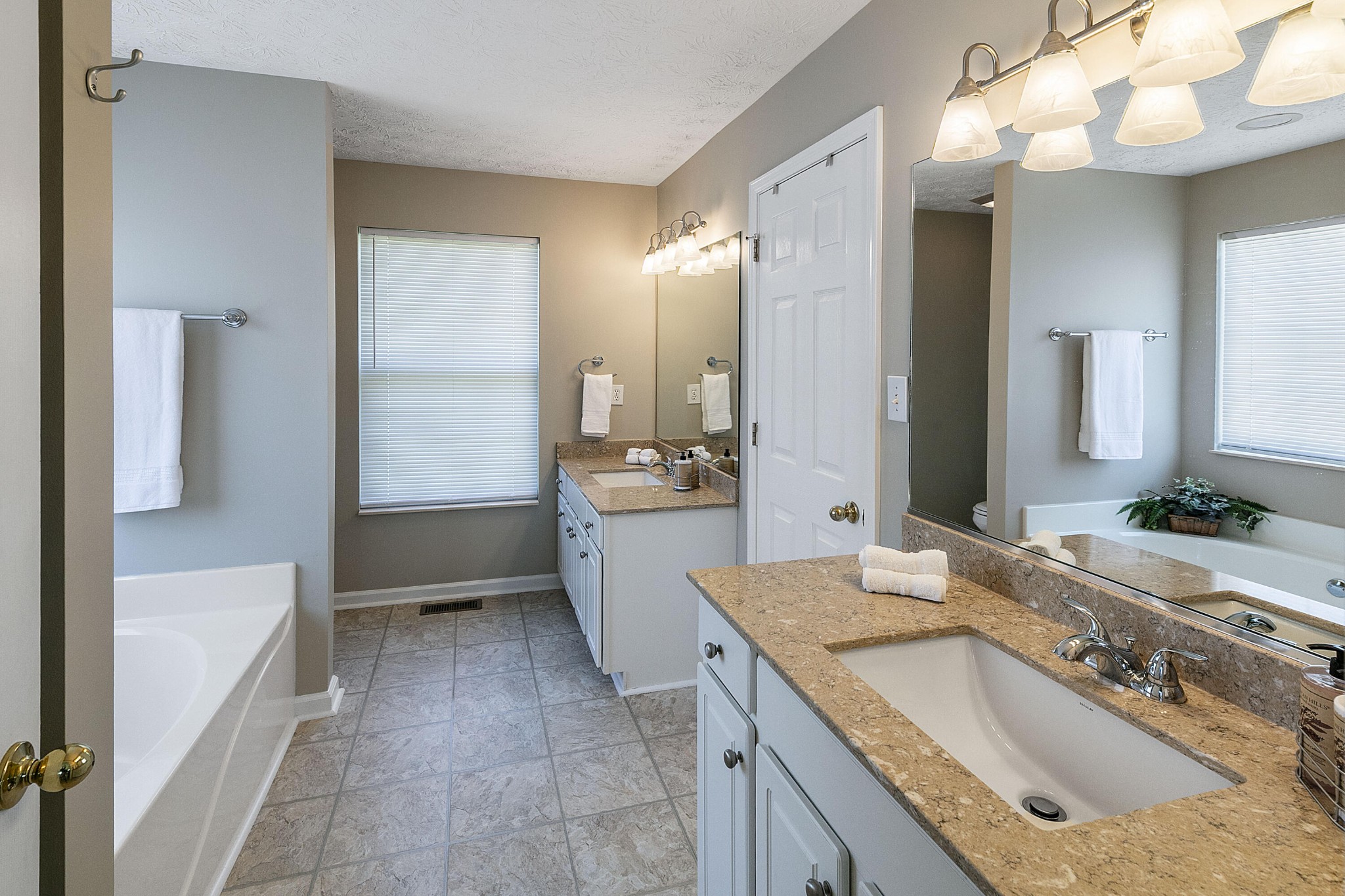 1152 Vale View Road Knoxville, TN 37922 - Photo 14 of 33 Gallery Image 14