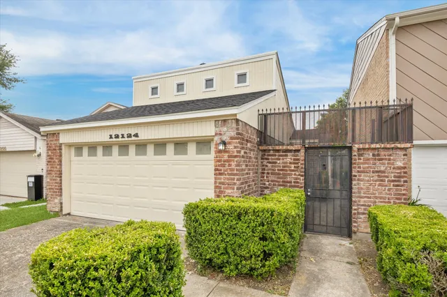 $235,000 | 12124 Burdine Street, Houston, TX 77035