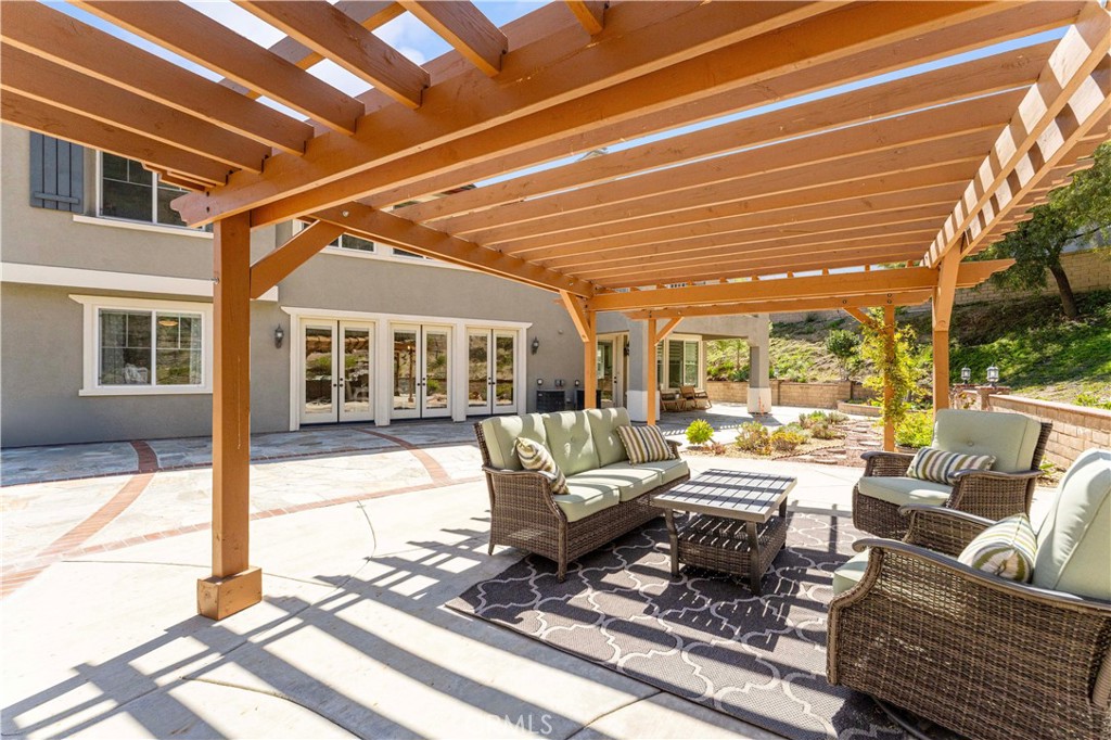 3905 Elderberry Circle Corona, CA 92882 - Photo 58 of 70