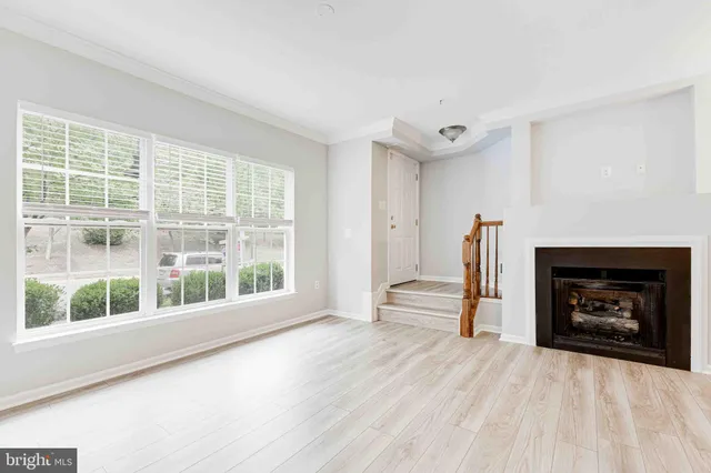 $444,999 | 6066 Aster Haven Circle, Haymarket, VA 20169