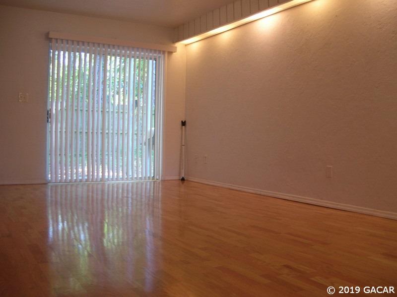 4123 Southwest 15 Place, Unit 4 Gainesville, FL 32607 - Photo 3 of 6 Gallery Image 3
