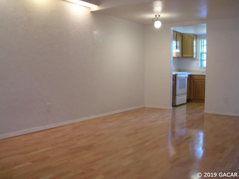 4123 Southwest 15 Place, Unit 4 Gainesville, FL 32607 - Photo 4 of 6 Gallery Image 4