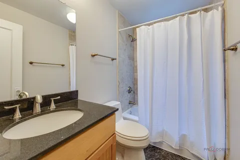 $379,000 | 2026 North Burling Street, Unit 107, Chicago, IL 60614