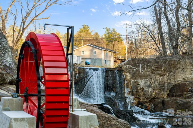 $450,000 | 5 Yarrow Meadow Road, Weaverville, NC 28787