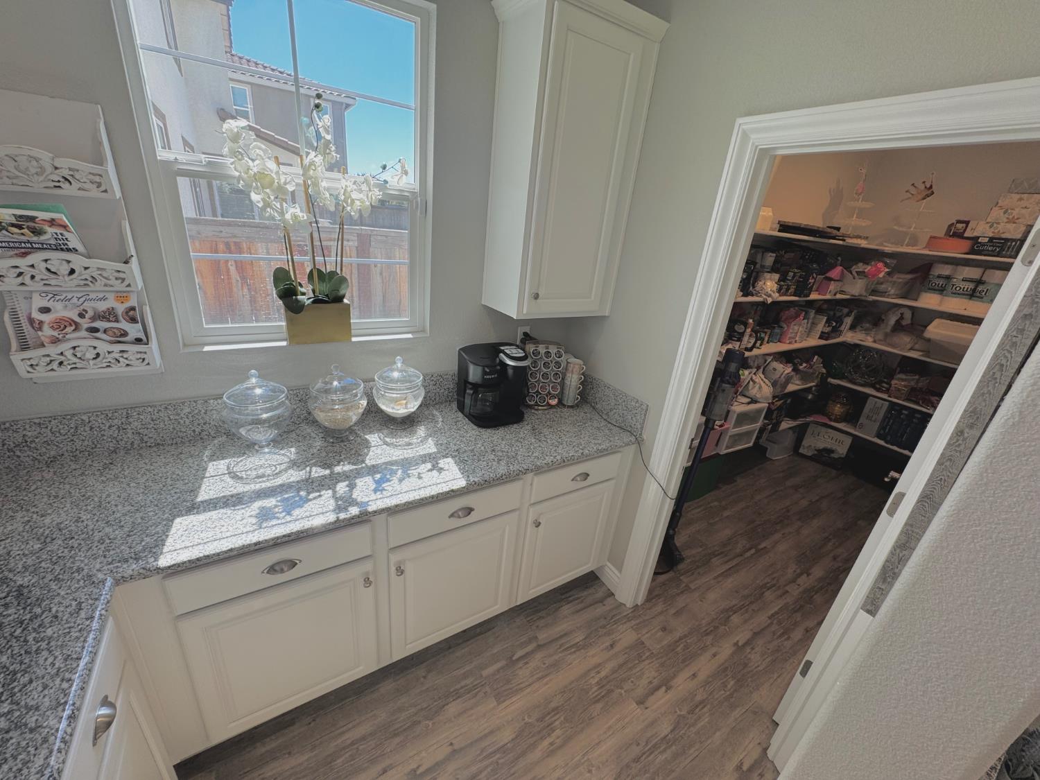 8026 Prairie Hawk Way Sacramento, CA 95829 - Photo 12 of 32