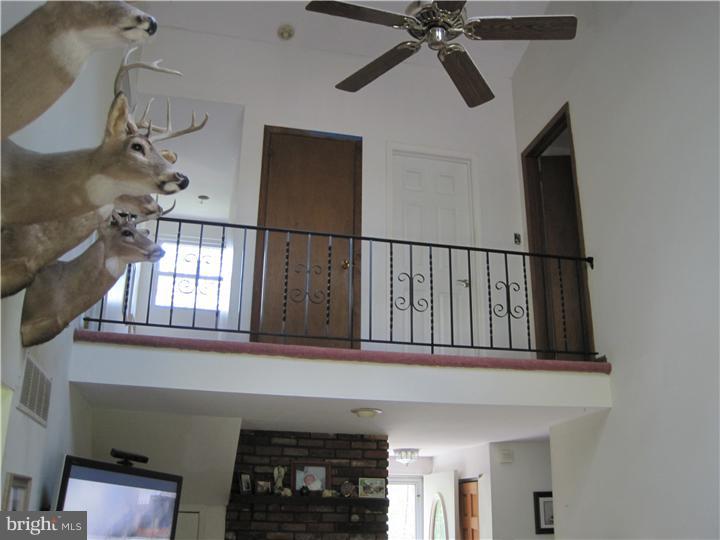 452 Carranza Road Tabernacle, NJ 08088 - Photo 6 of 13 Hallway
