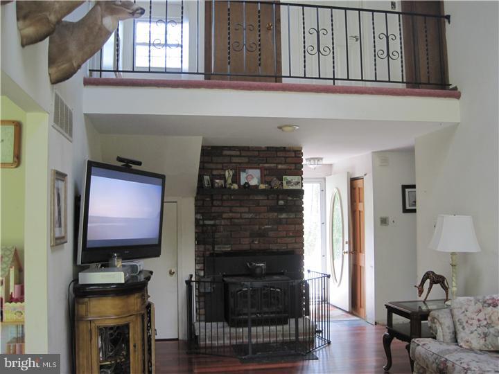 452 Carranza Road Tabernacle, NJ 08088 - Photo 7 of 13 Living Room