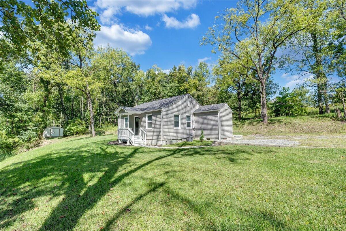 7701 Old Mill Road Roanoke, VA 24018 - Photo 21 of 29 21-MIB01778