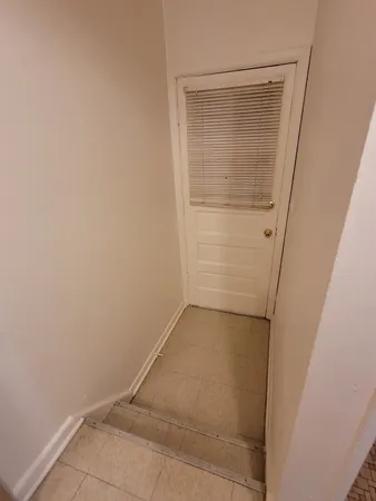 $1,900 | 4643 Church Street, Unit C, Skokie, IL 60076