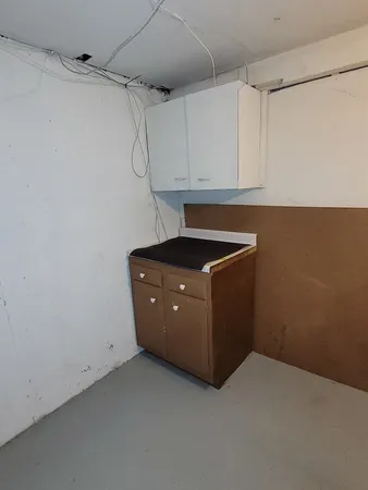 $1,900 | 4643 Church Street, Unit C, Skokie, IL 60076