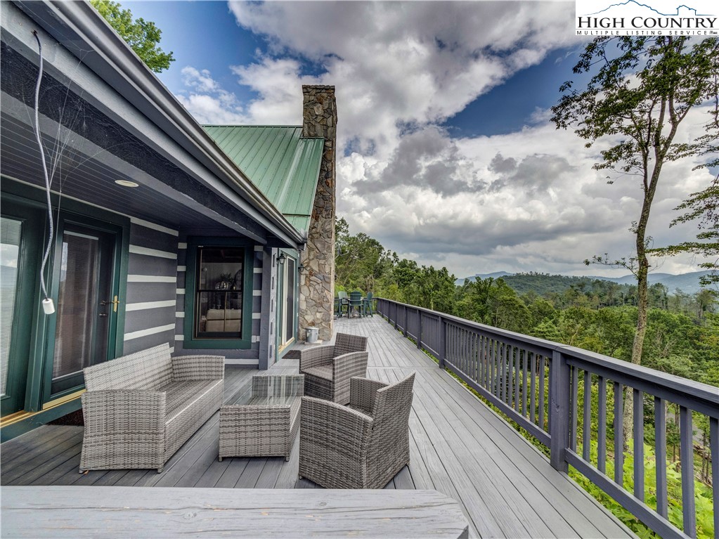 885 John Erwin Road Banner Elk, NC 28604 - Photo 30 of 50 a view of balcony and deck