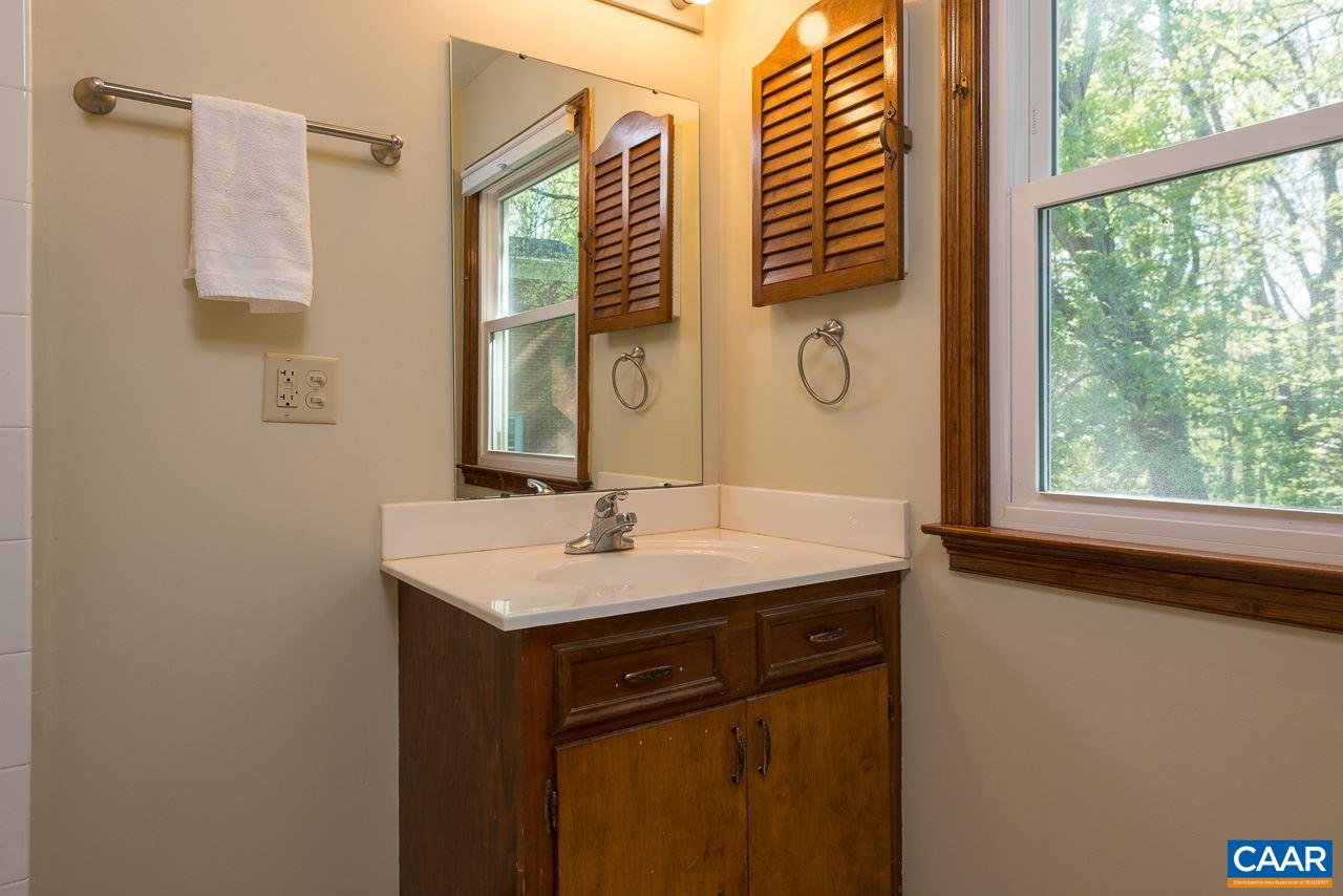 1423 Forest Ridge Road Charlottesville, VA 22903 - Photo 6 of 22 Gallery Image 6