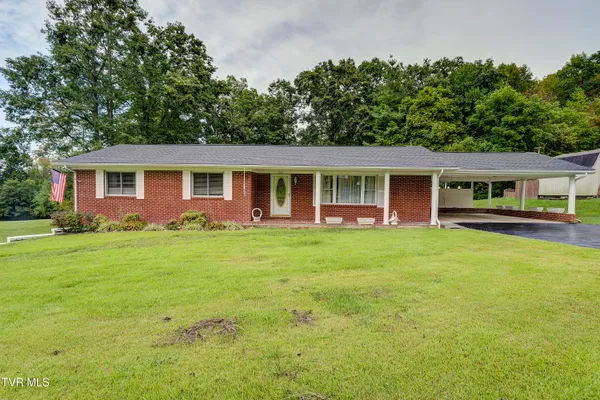 $319,900 | 206 Sycamore Street, Erwin, TN 37650