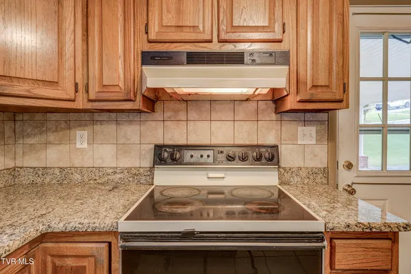 $319,900 | 206 Sycamore Street, Erwin, TN 37650