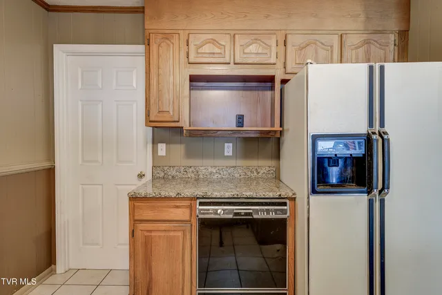 $319,900 | 206 Sycamore Street, Erwin, TN 37650