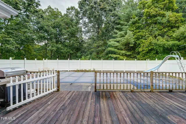 $319,900 | 206 Sycamore Street, Erwin, TN 37650