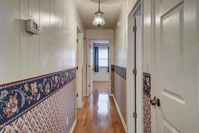 $319,900 | 206 Sycamore Street, Erwin, TN 37650