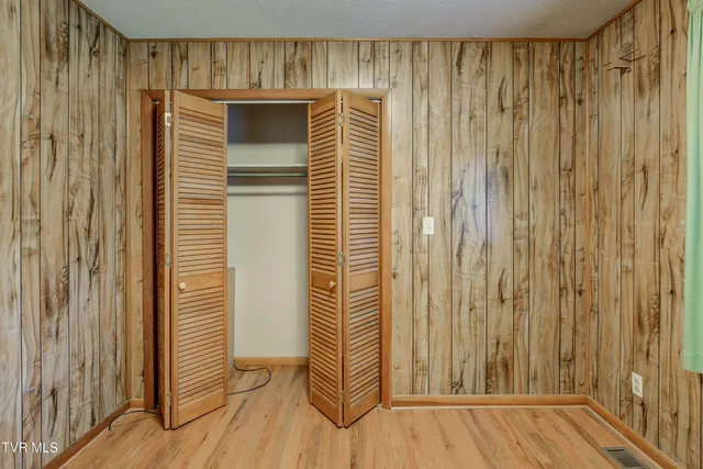 $319,900 | 206 Sycamore Street, Erwin, TN 37650