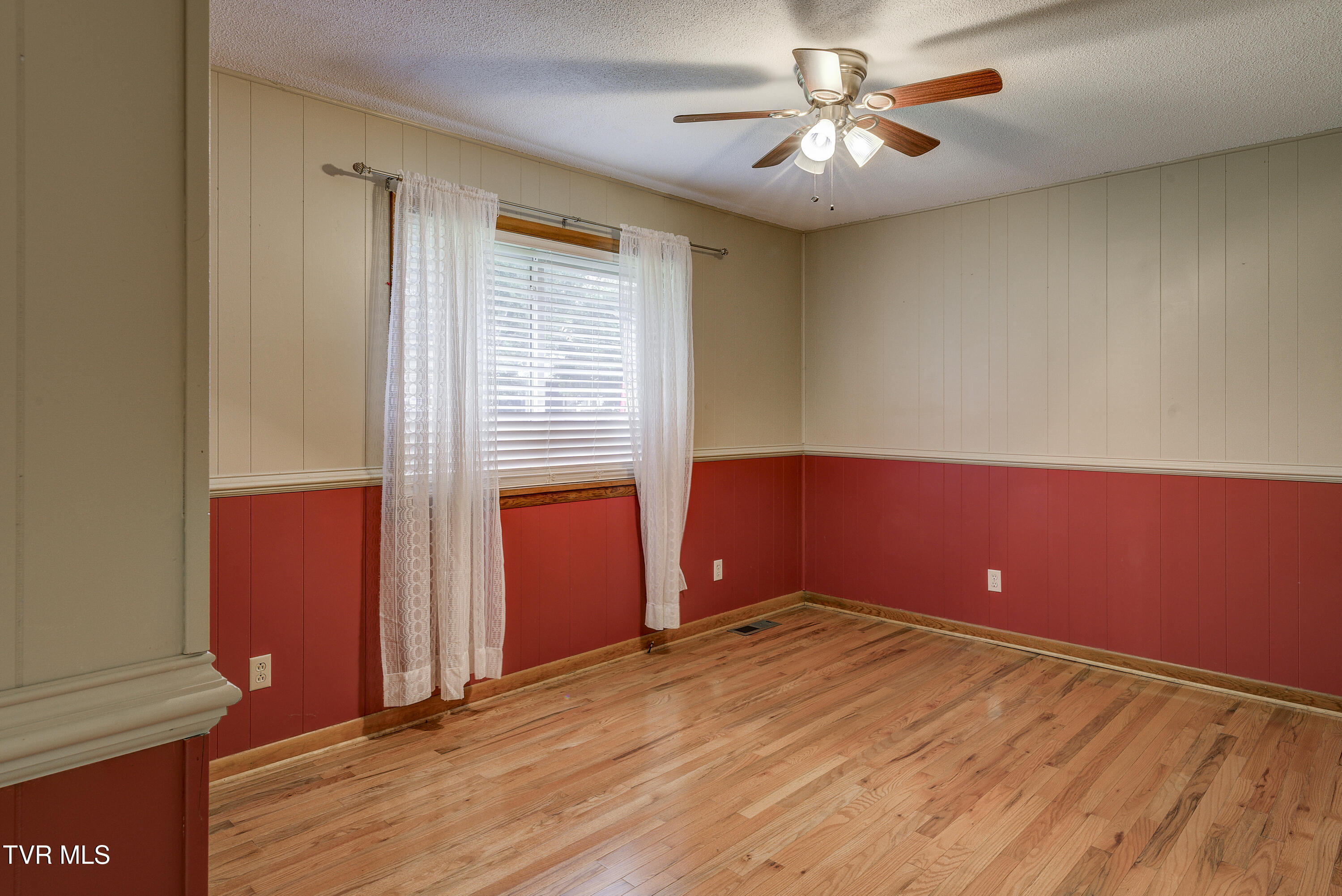 206 Sycamore Street Erwin, TN 37650 - Photo 34 of 61 Sycamore-23