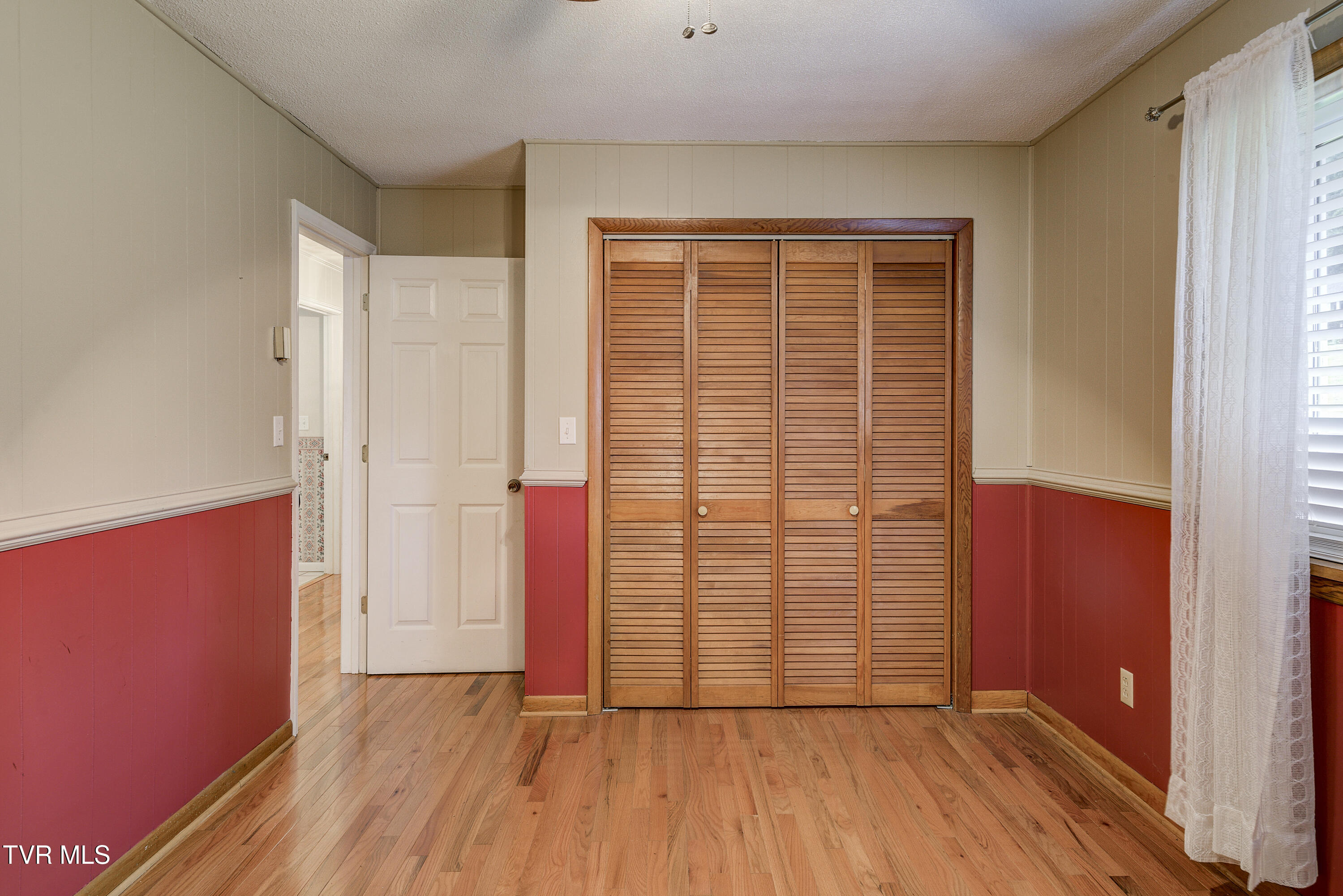 206 Sycamore Street Erwin, TN 37650 - Photo 35 of 61 Sycamore-24