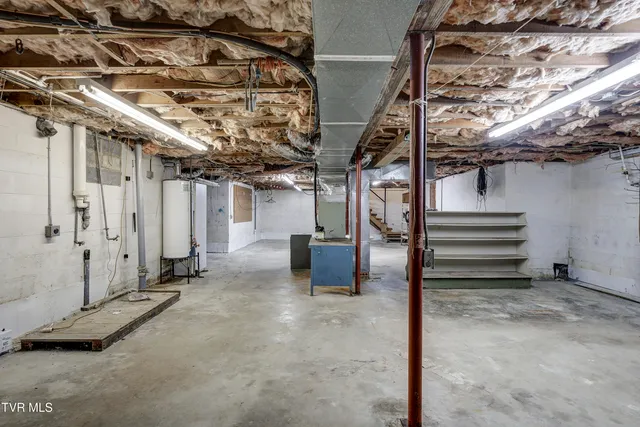 $319,900 | 206 Sycamore Street, Erwin, TN 37650