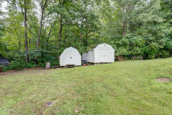 $319,900 | 206 Sycamore Street, Erwin, TN 37650