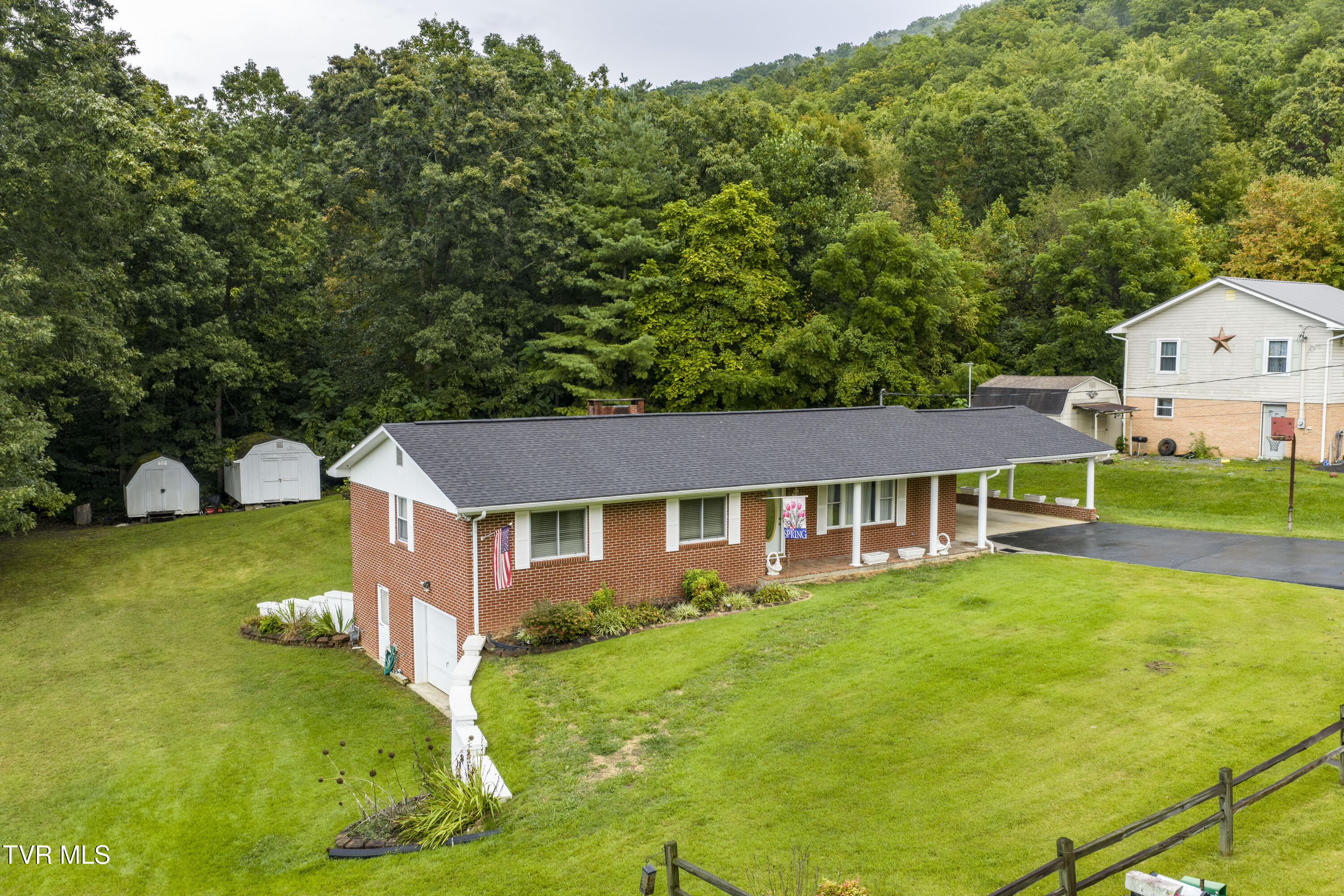 206 Sycamore Street Erwin, TN 37650 - Photo 54 of 61 Sycamore-aerials-2